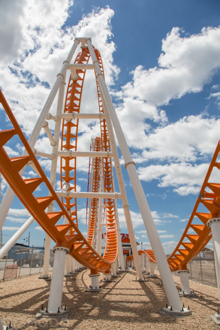 Illustration for article titled Coney Island's Newest Roller Coaster Is Narrower Than Most Apartments